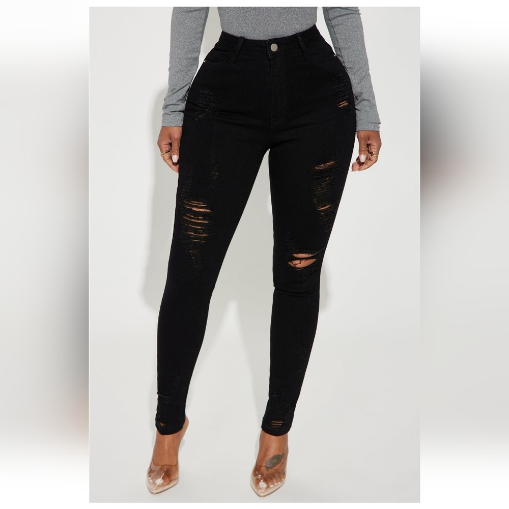 Fashion Nova Black Ripped Skinny Jeans - Picture 1 of 3